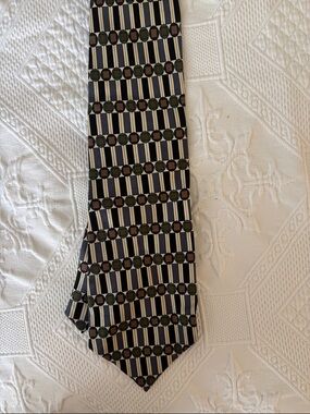 Gitman Bros. Classic Geometric Pattern Men's Tie